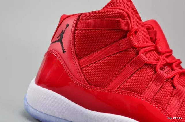 (GS) 637 WellDesigned RETRO BG JORDAN 11 734 AIR 1023